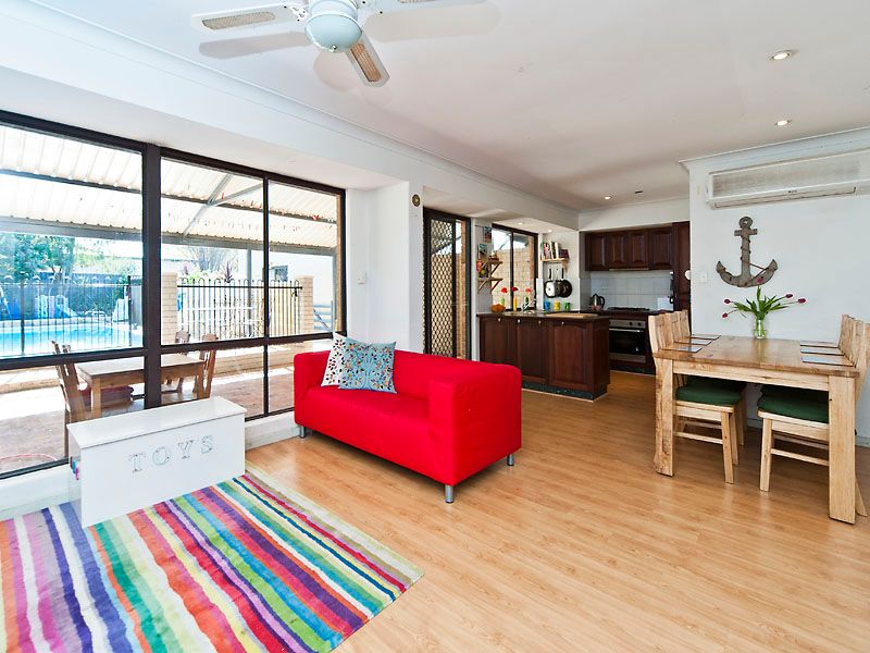 22 Kerswell Way, WARNBRO WA 6169