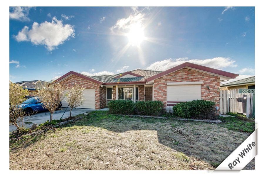 11 Ikara Close, DUNLOP ACT 2615