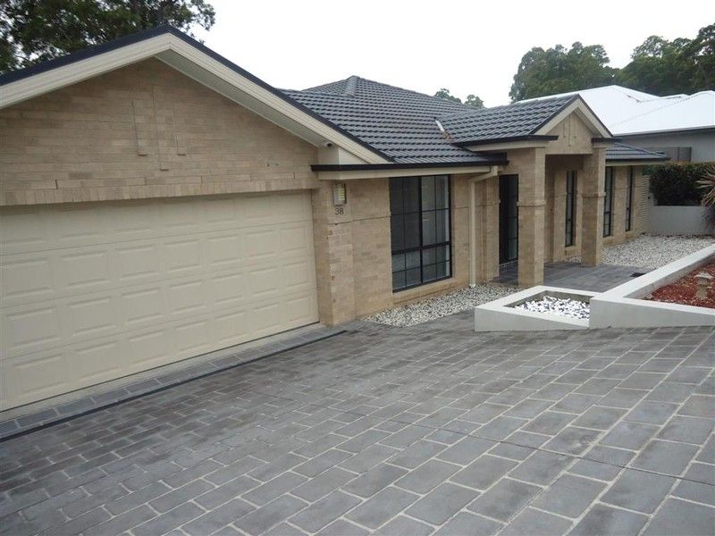 38 Rosewood Crescent, FLETCHER, NSW 2287