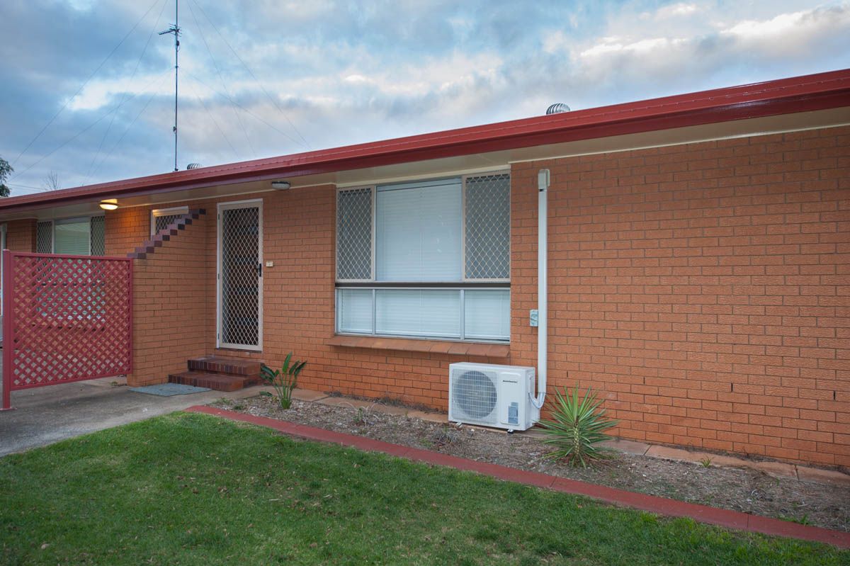 61 Cleary Street, Centenary Heights QLD 4350