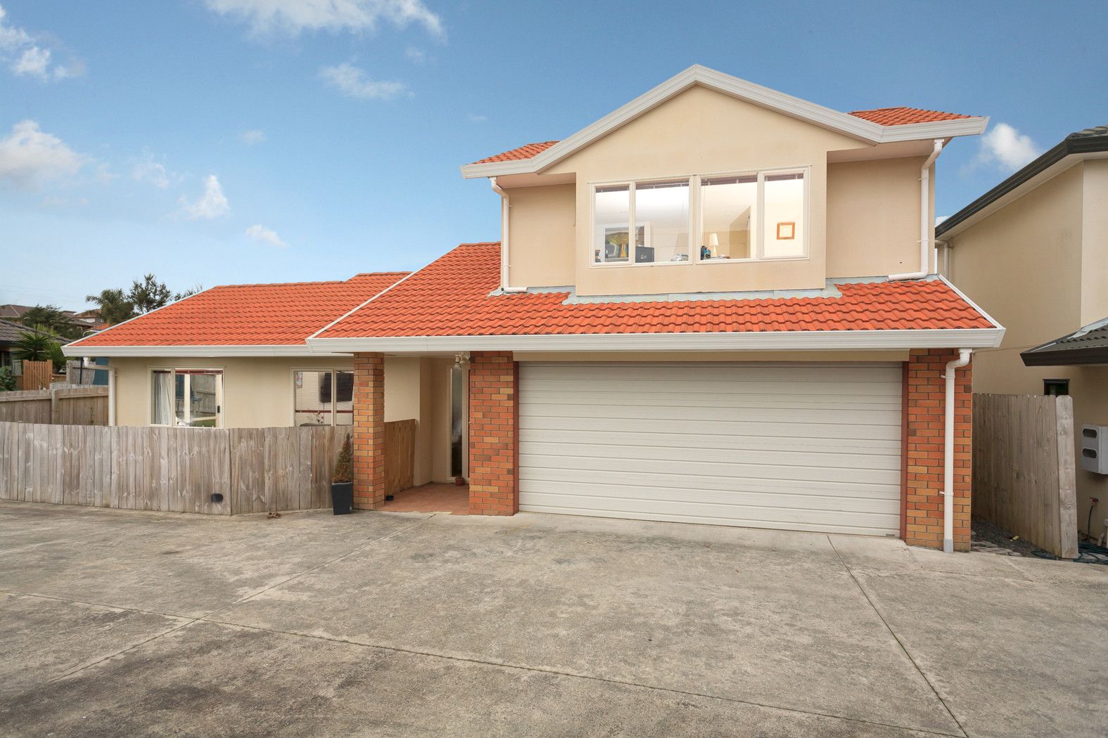 4/8 Harkin Close, ALBANY, North Shore City