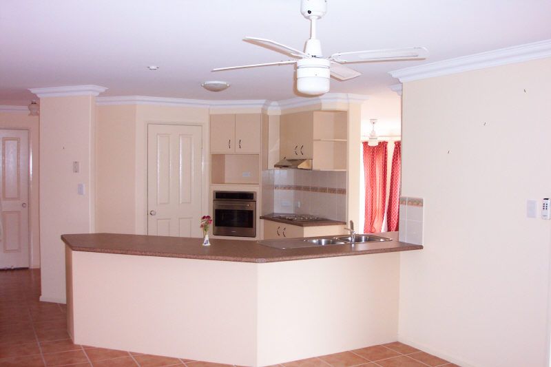 27 Billabong Place, DECEPTION BAY, QLD 4508