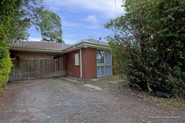 11 Macorna Street, WATSONIA, VIC 3087