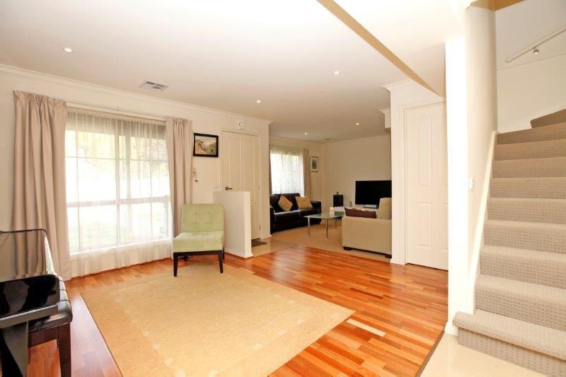 1/8 Tennyson Street, WATSONIA, VIC 3087