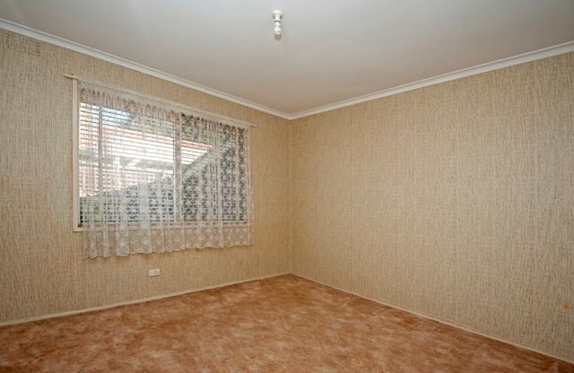 12 Sandhurst Crescent, BUNDOORA, VIC 3083