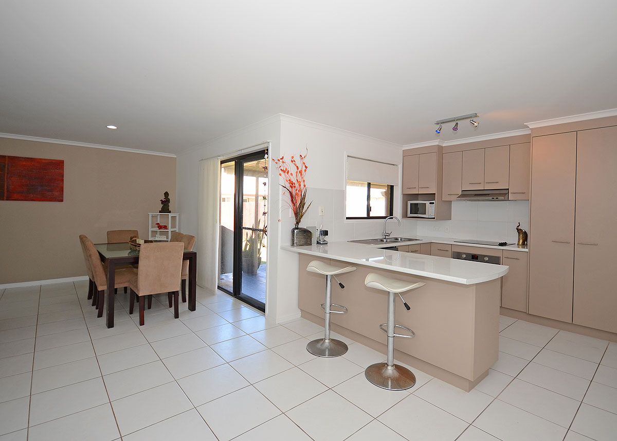 58 Emerald Park Way, URANGAN, QLD 4655