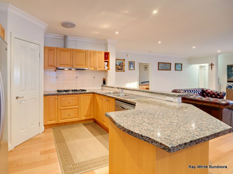 102 Bramble Crescent, BUNDOORA, VIC 3083