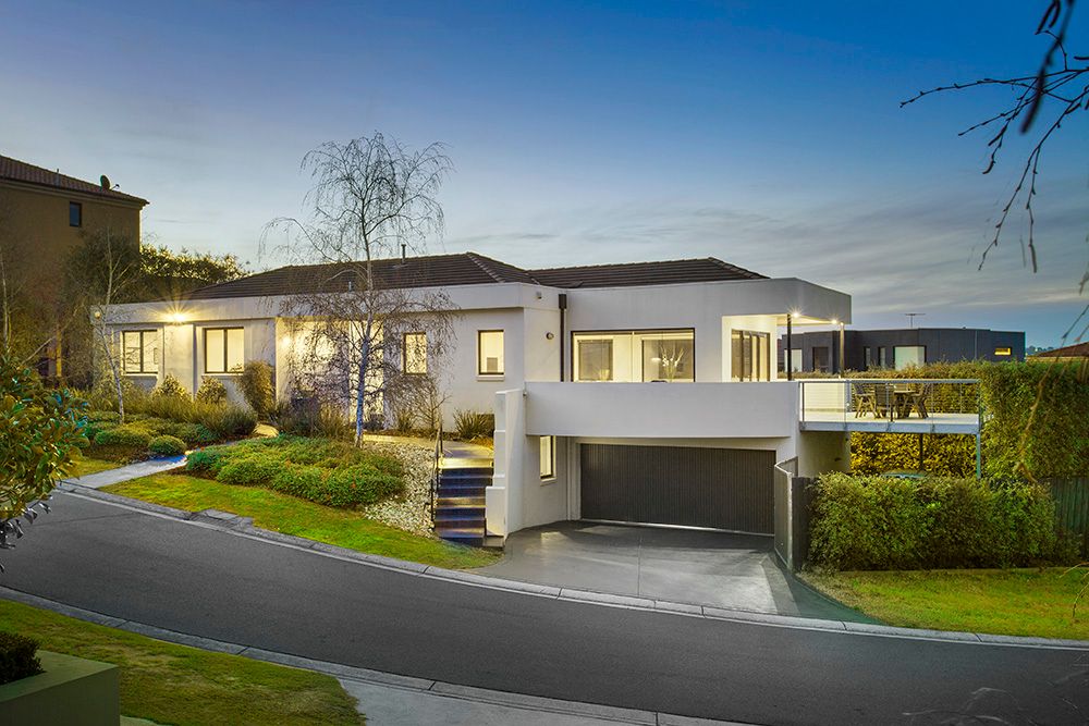 17 Chateau Rise, BULLEEN VIC 3105
