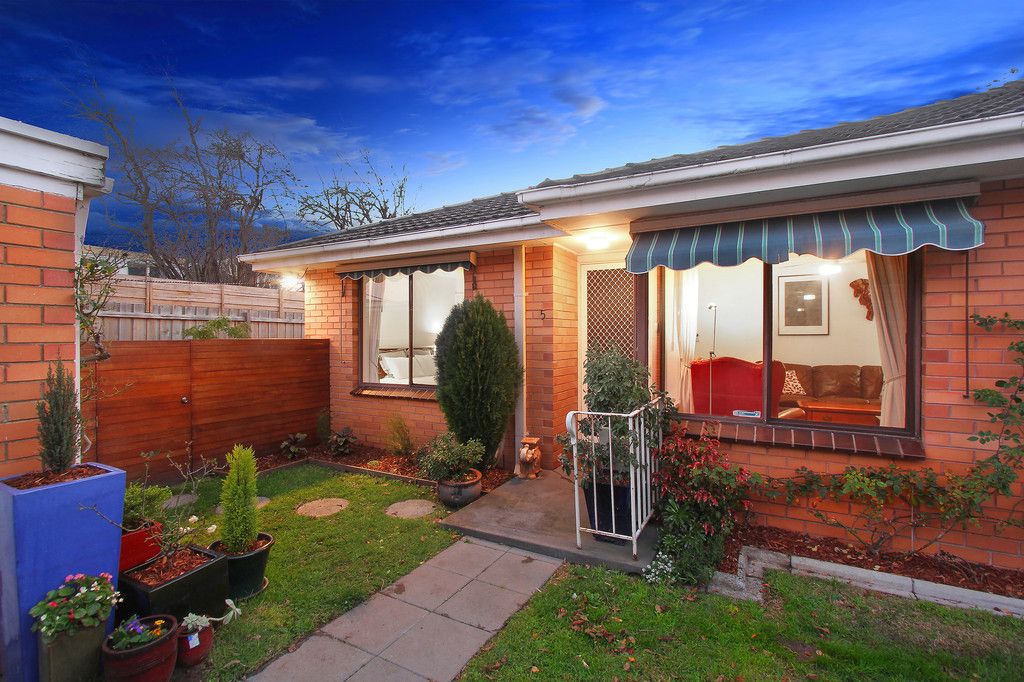 47 Coorigil Road, CARNEGIE VIC 3163