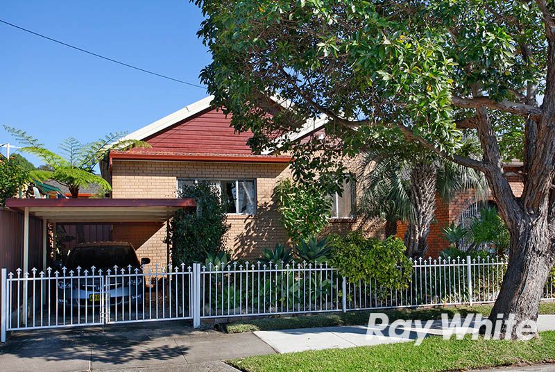 39 Cambridge Street, PENSHURST, NSW 2222