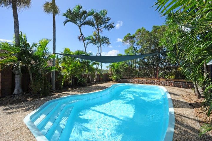 42 Gretel Drive, CLINTON, QLD 4680