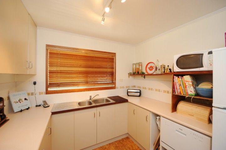19 Dalton Street, CLINTON, QLD 4680