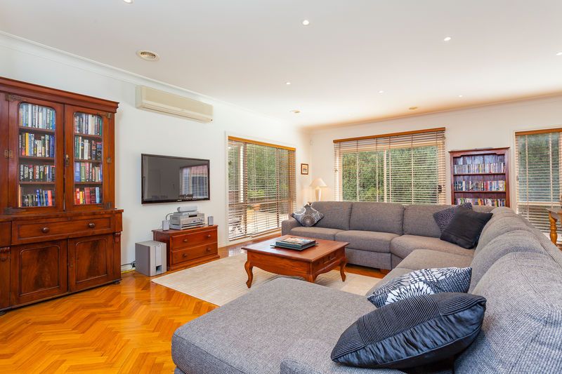 14 Highland Way, HIGHTON, VIC 3216