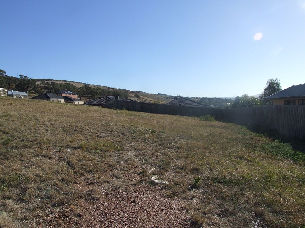 18 Ruddick Place, DARLEY, VIC 3340
