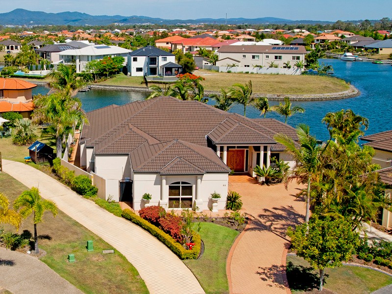 32 Windchimes Way, HELENSVALE, QLD 4212