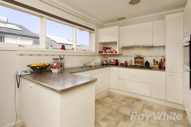 5 Fifth Avenue, ROWVILLE, VIC 3178