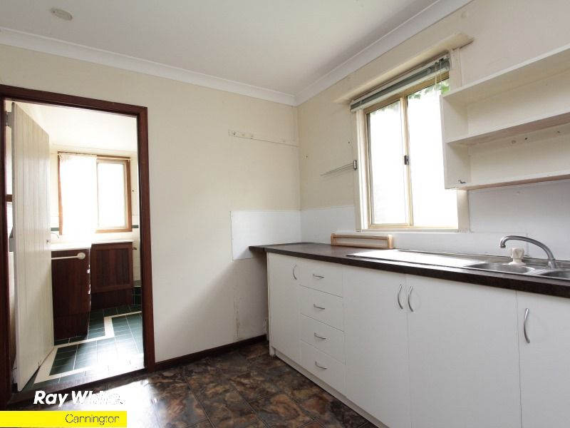 34 Thomas Street, QUEENS PARK, WA 6107