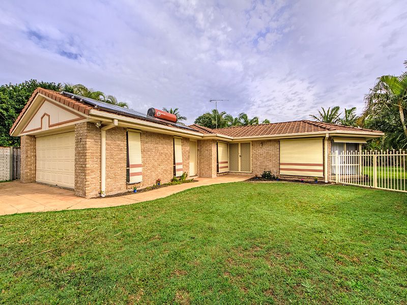 7 Yodelay Street, VARSITY LAKES, QLD 4227