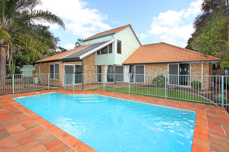8 Sommerville Place, CHERMSIDE WEST, QLD 4032