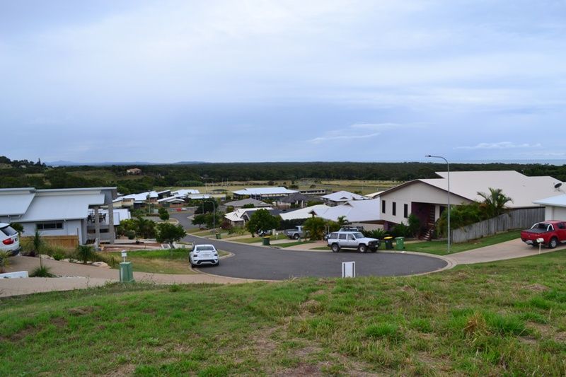 17 Barrington Court, PACIFIC HEIGHTS QLD 4703