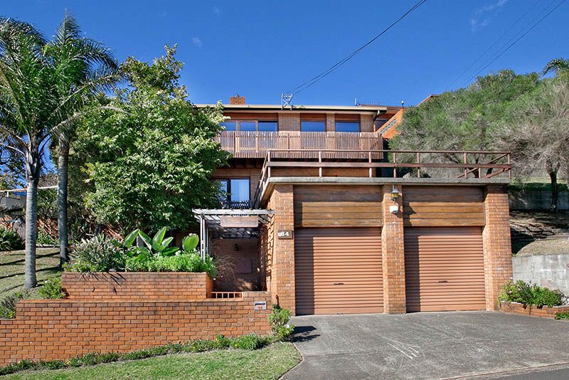 84 Hassan Street, LAKE HEIGHTS NSW 2502