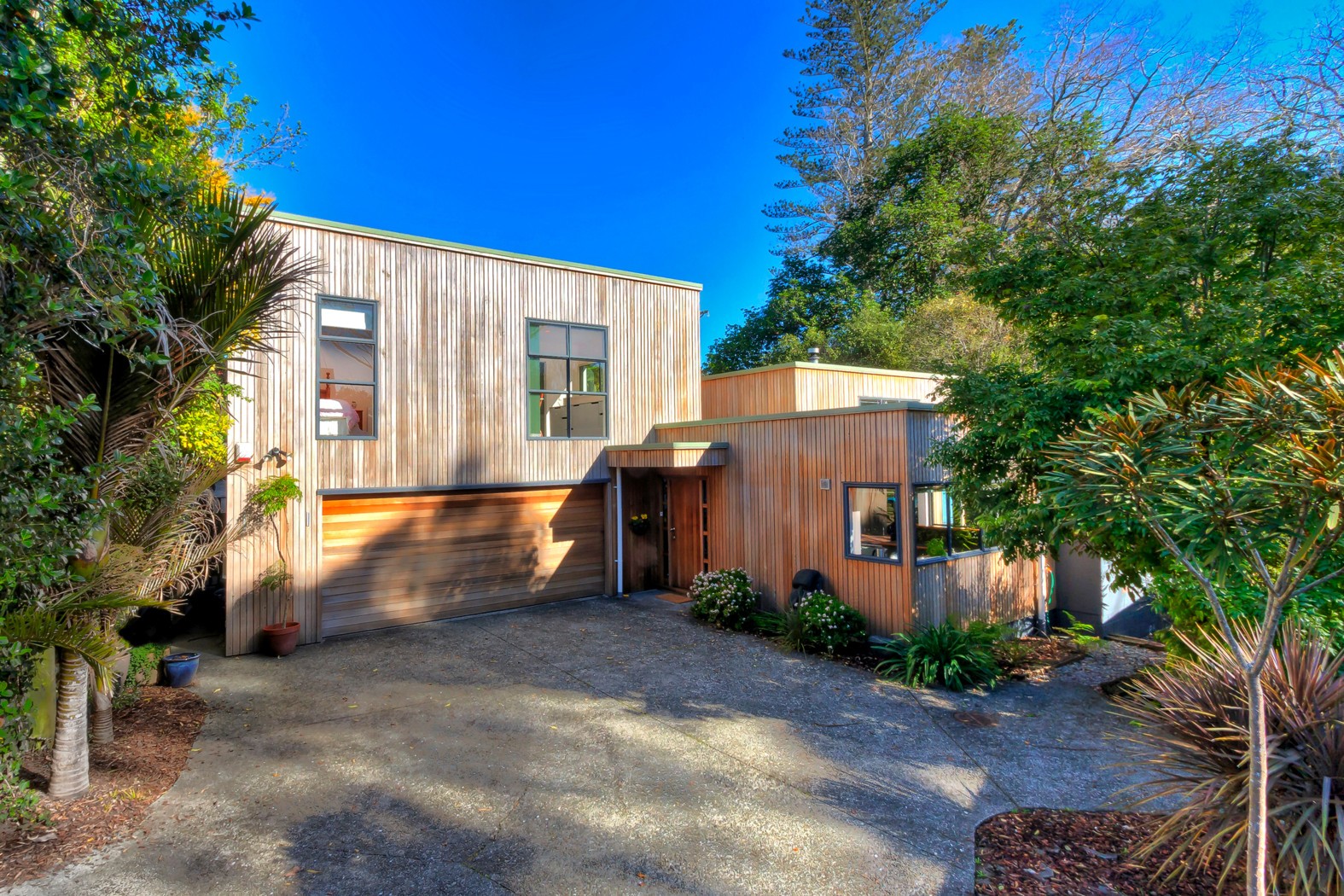 2/26 Sale Street, Howick, Manukau City