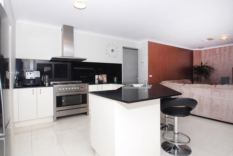 44 Sandarra Boulevard, SANDHURST, VIC 3977