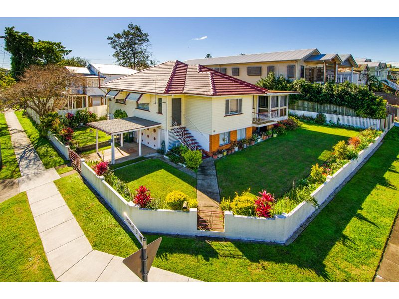 62 Temple Street, COORPAROO QLD 4151