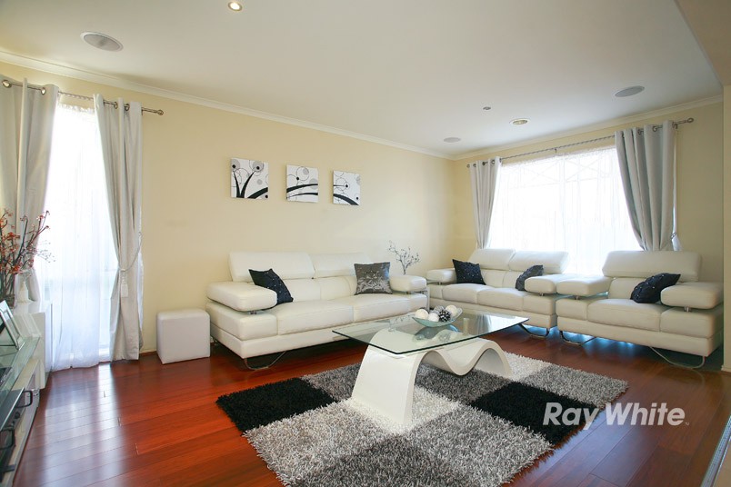 47 Briarcrest Drive, CRANBOURNE EAST, VIC 3977