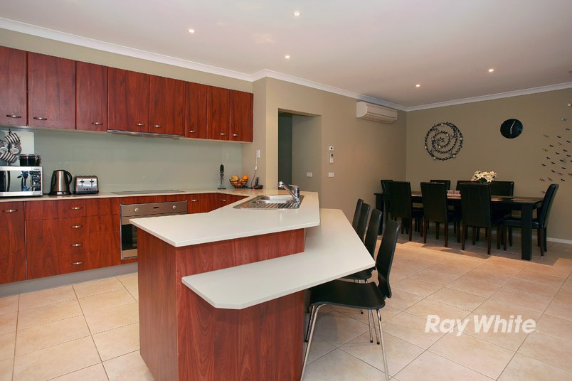 22 Adriana Circuit, BOTANIC RIDGE, VIC 3977
