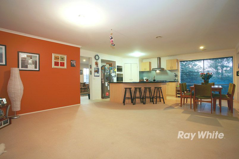 1 Furze Court, CRANBOURNE WEST, VIC 3977