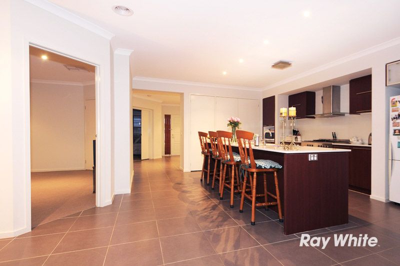 8 Matilda Court, LYNBROOK, VIC 3975