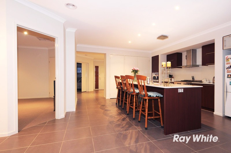 8 Matilda Court, LYNBROOK, VIC 3975
