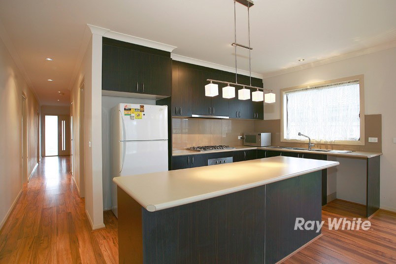 67 Nature Circuit, CRANBOURNE NORTH, VIC 3977