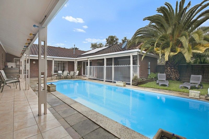 8 Lulworth Place, FLAGSTAFF HILL SA 5159