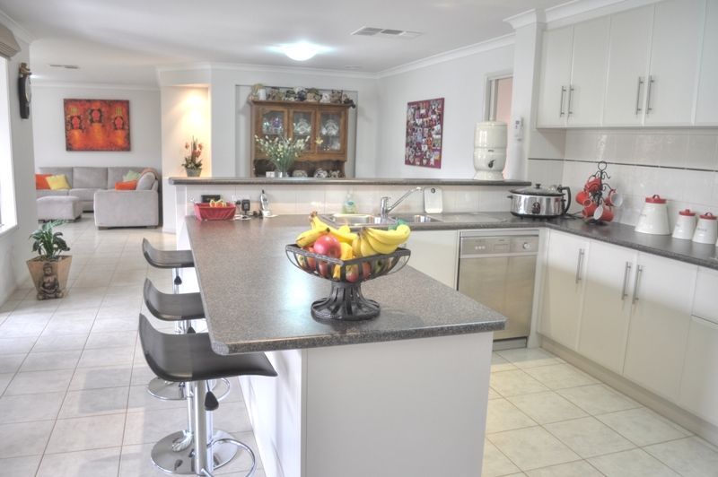 6 Golden Springs Court, WARRNAMBOOL, VIC 3280