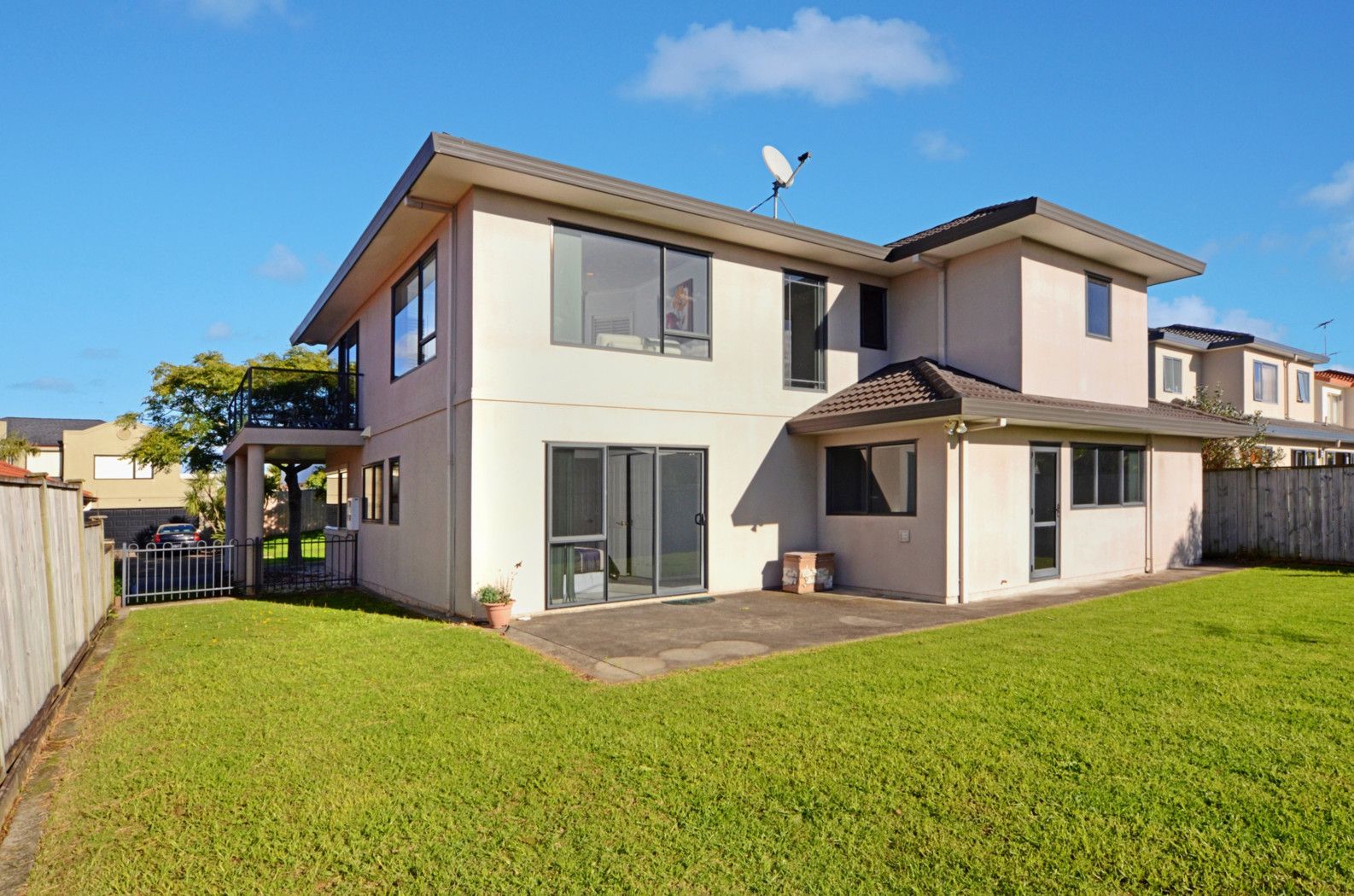 16 Tollana Road, TE ATATU PENINSULA, Waitakere City