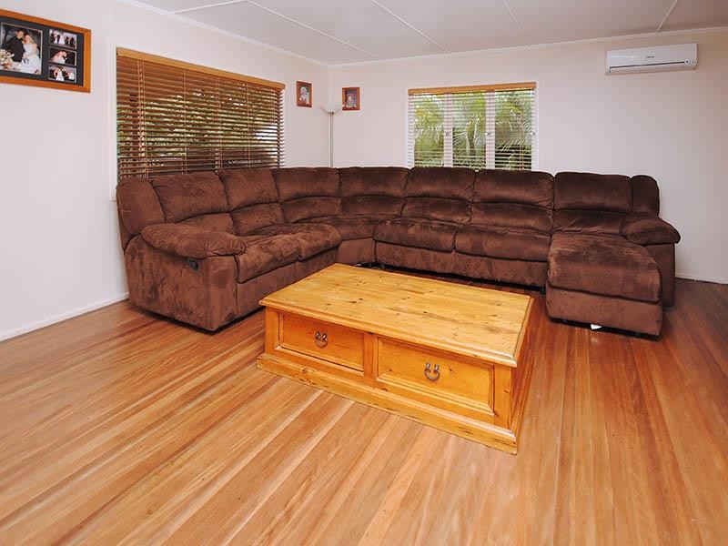 19 Alkoomi Avenue, FERNY HILLS, QLD 4055