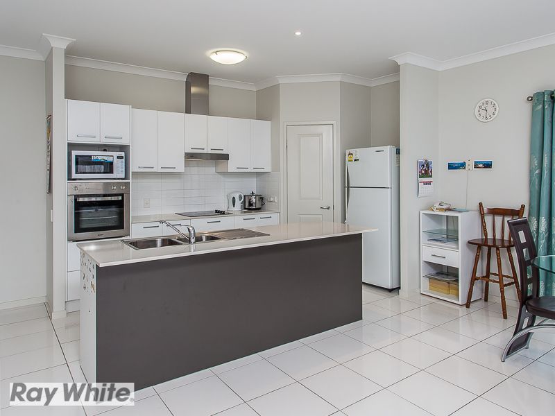 5 Menara Circuit, NORTH LAKES, QLD 4509