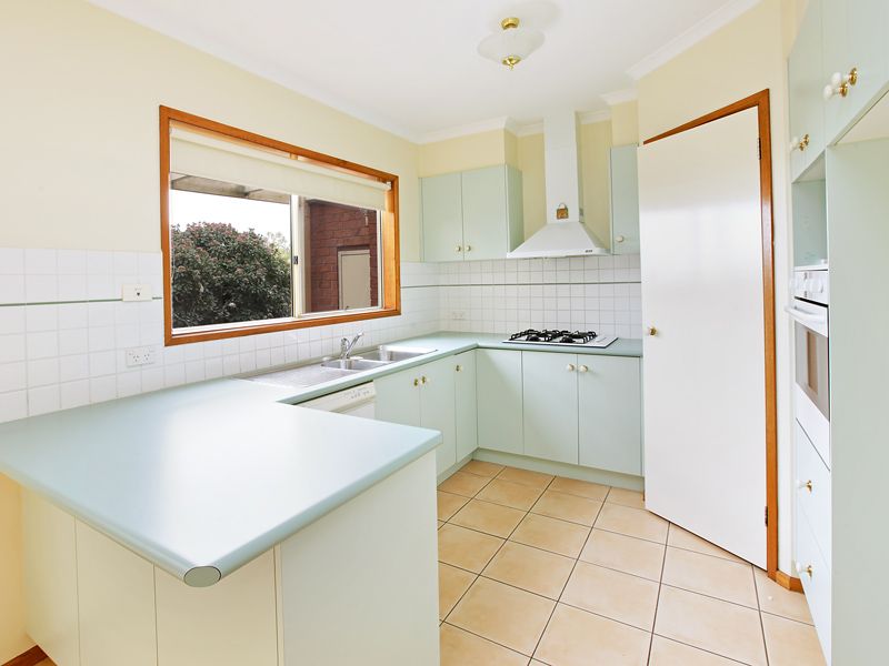 2/69 Kyeema Avenue, HIGHTON, VIC 3216