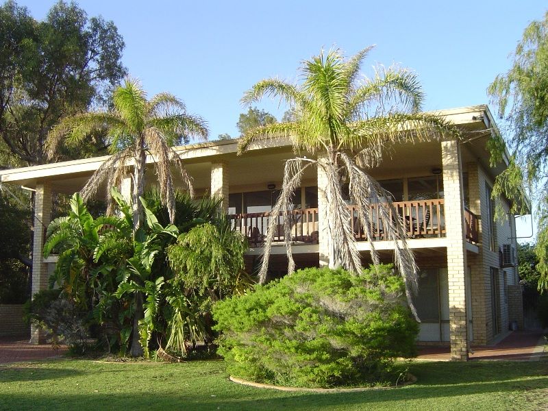 34 Bootoo Street, LANCELIN WA 6044
