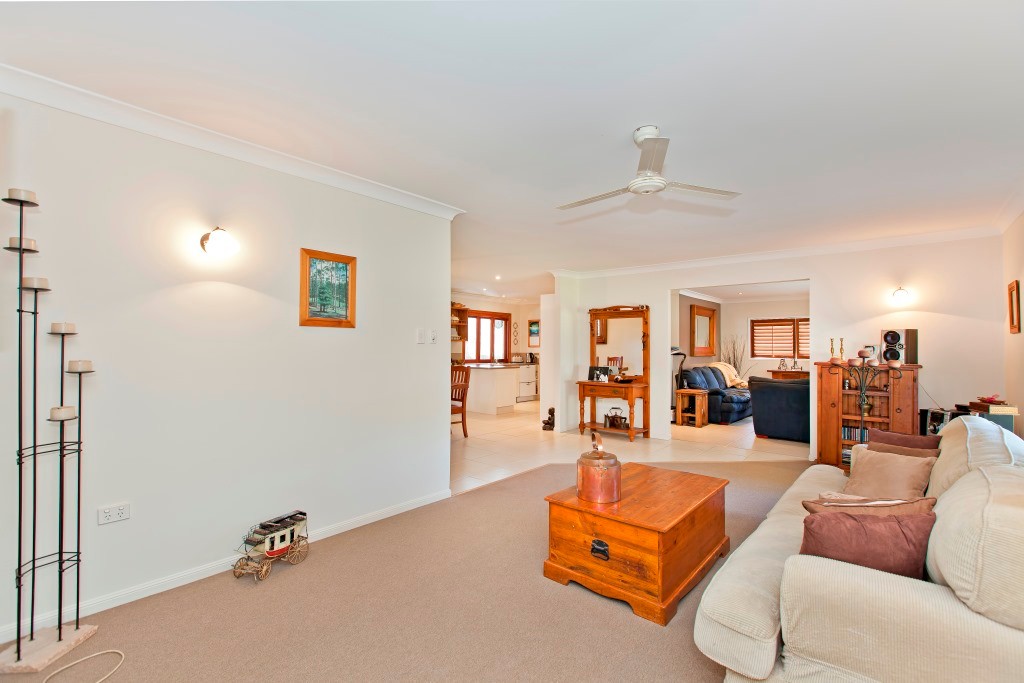 18 Milperra Road, ROCHEDALE SOUTH, QLD 4123