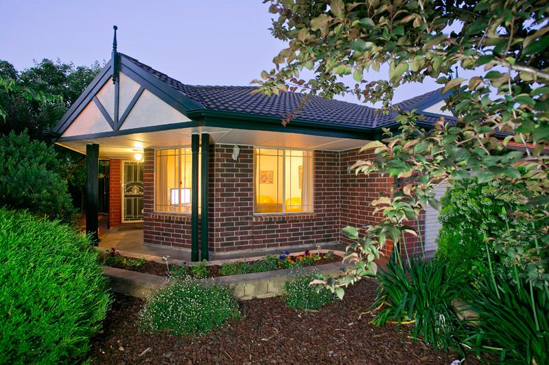 1 Farnborough Street, OAKDEN SA 5086