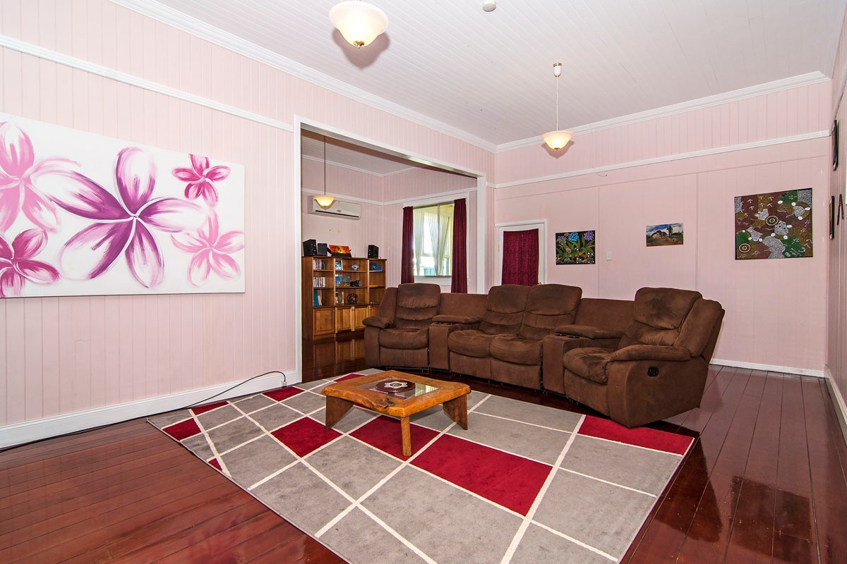68 Eton Street, CAMBOOYA, QLD 4358