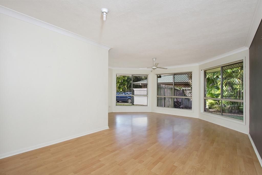 5 Cressbrook Court, MEADOWBROOK, QLD 4131