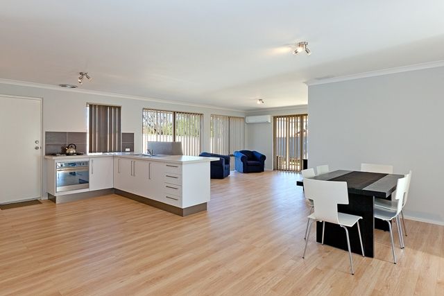 19 Bilya Gardens, LEDA WA 6170