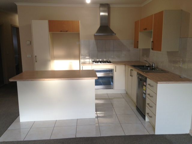 2A Larbert Road, NOBLE PARK, VIC 3174