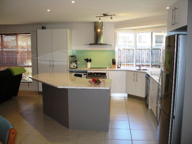 33 Nandewar Drive, BUDERIM, QLD 4556