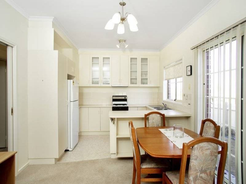 1/13 Hemswell Court, HIGHTON, VIC 3216
