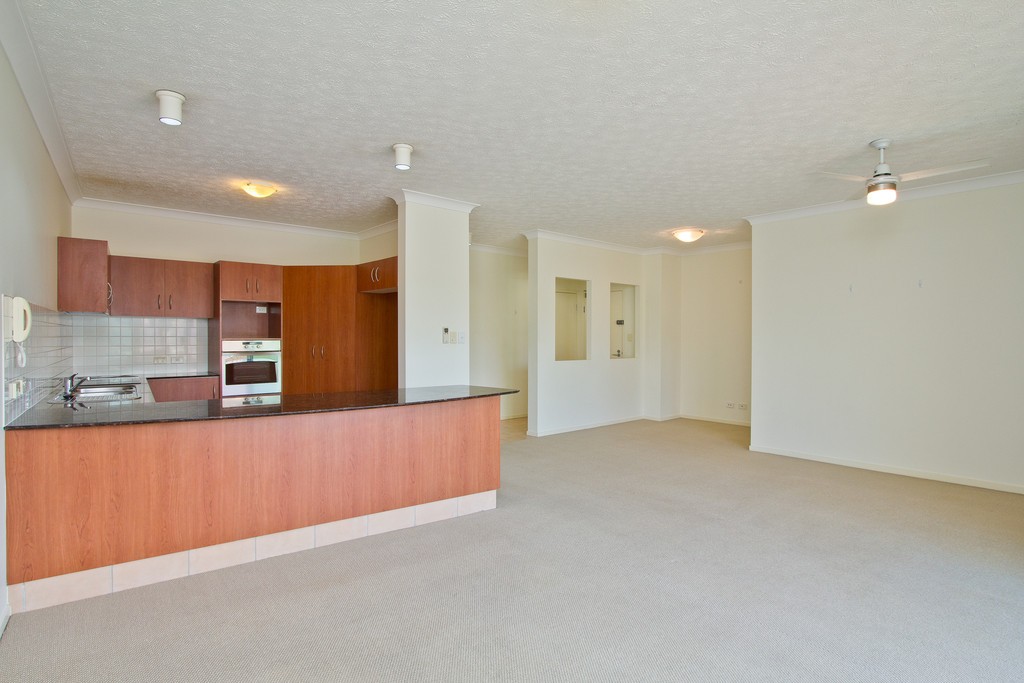 112/137 Laver Drive, ROBINA, QLD 4226